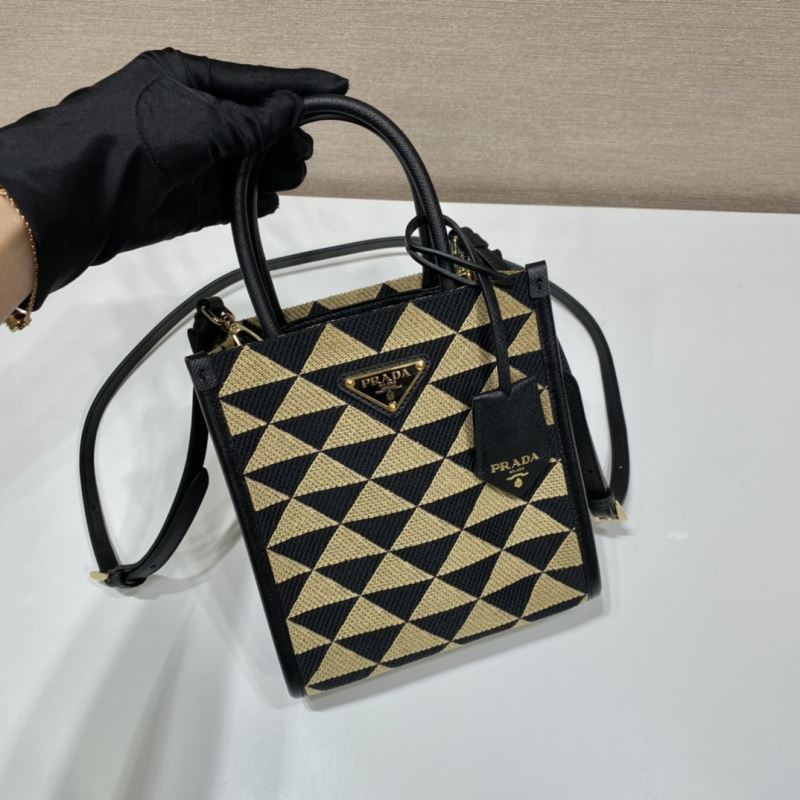 Pra*a tote bags